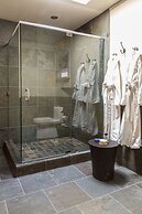 Heritage House Resort & Spa