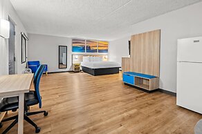 Days Inn by Wyndham Buena Park