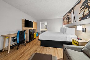 Days Inn by Wyndham Buena Park