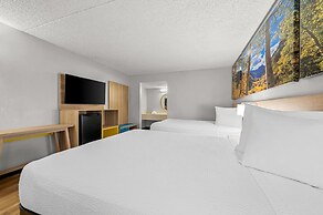 Days Inn by Wyndham Buena Park