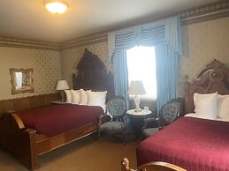 Historic Strater Hotel