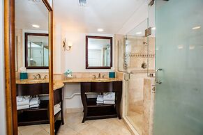 Tween Waters Island Resort & Spa