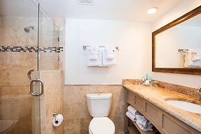 Tween Waters Island Resort & Spa