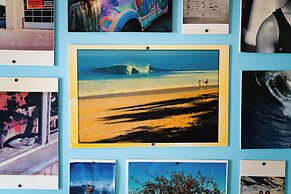 Postcard Inn On The Beach