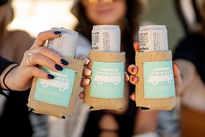 Postcard Inn On The Beach