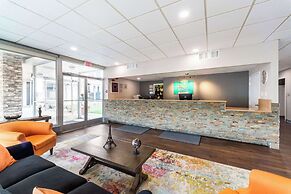 Quality Inn & Suites Vandalia near I-70 and Hwy 51