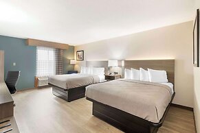 Quality Inn Newton at I-80