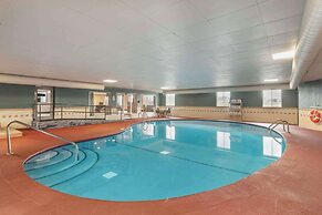 Quality Inn Newton at I-80