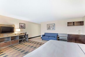 Quality Inn Newton at I-80