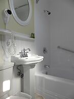 Colonial Gables Oceanfront Village