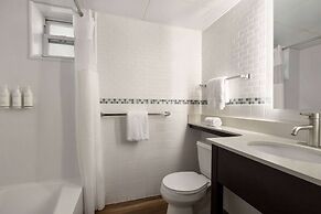 Days Inn by Wyndham Ocean City Oceanfront