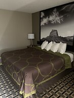 Super 8 by Wyndham O Neill NE