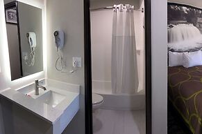 Super 8 by Wyndham York NE