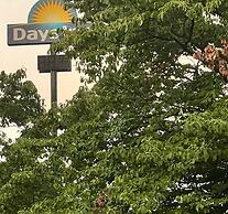 Days Inn by Wyndham Asheville West