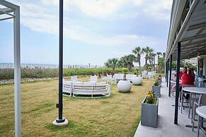 North Shore Oceanfront Resort Hotel with Waterpark