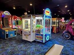 North Shore Oceanfront Resort Hotel with Waterpark