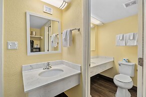 North Shore Oceanfront Resort Hotel with Waterpark