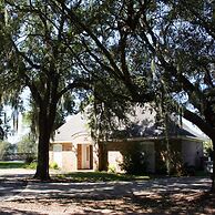 Columbia Lakes Resort Cottages