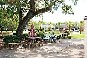 Columbia Lakes Resort Cottages