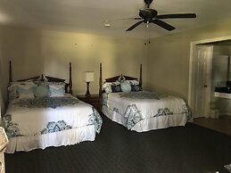 Columbia Lakes Resort Cottages