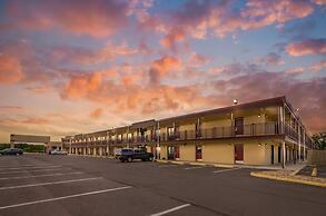 Red Roof Inn Staunton