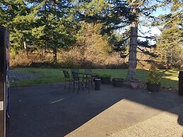 Super 8 by Wyndham Shelton