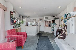 Skyview Inn