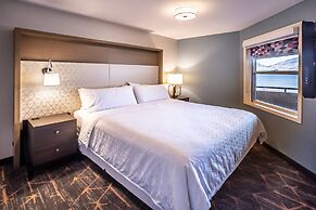 Holiday Inn Hotel & Suites Osoyoos by IHG