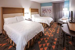 Holiday Inn Hotel & Suites Osoyoos by IHG