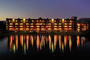 Holiday Inn Hotel & Suites Osoyoos by IHG