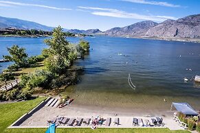 Holiday Inn Hotel & Suites Osoyoos by IHG