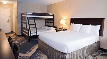 Skyline Hotel & Waterpark