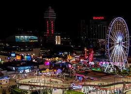 Skyline Hotel & Waterpark