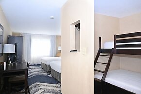 Skyline Hotel & Waterpark