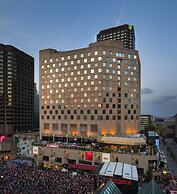 DoubleTree by Hilton Montreal