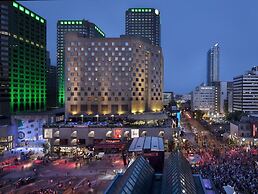 DoubleTree by Hilton Montreal