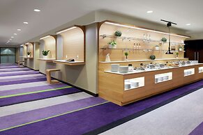 DoubleTree by Hilton Montreal