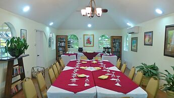 Blue Horizons Garden Resort