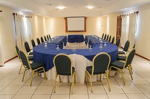 Best Western Las Mercedes Airport