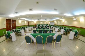 Best Western Las Mercedes Airport