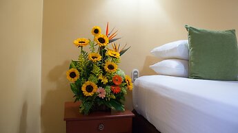 Best Western Las Mercedes Airport