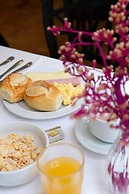 Rojas All Suites Hotel