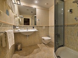 Ramada by Wyndham Prague City Centre