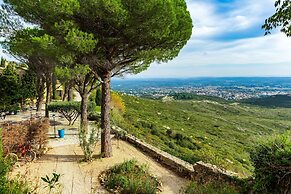 Garrigae Abbaye de Sainte Croix