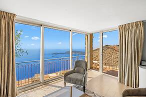 Chateau De La Chevre D Or