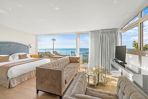 Chateau De La Chevre D Or