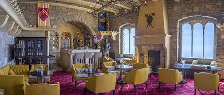 Chateau De La Chevre D Or