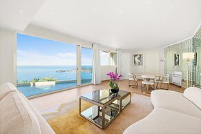 Chateau De La Chevre D Or