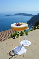 Chateau De La Chevre D Or