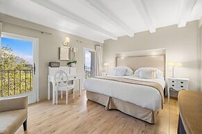 Chateau De La Chevre D Or